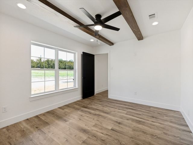 271 Rolling Ranch Boulevard, Alvord, TX 76225