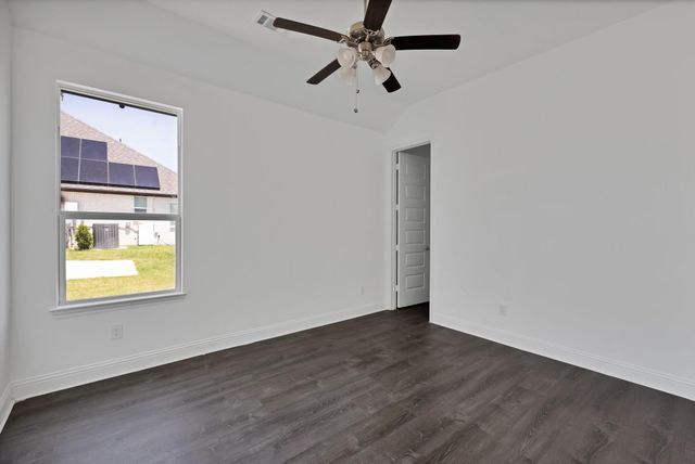 14908 S County Line Road, Justin, TX 76247