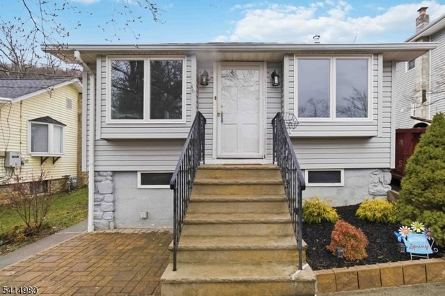 11 Huron Pl, Denville Twp., NJ 07834