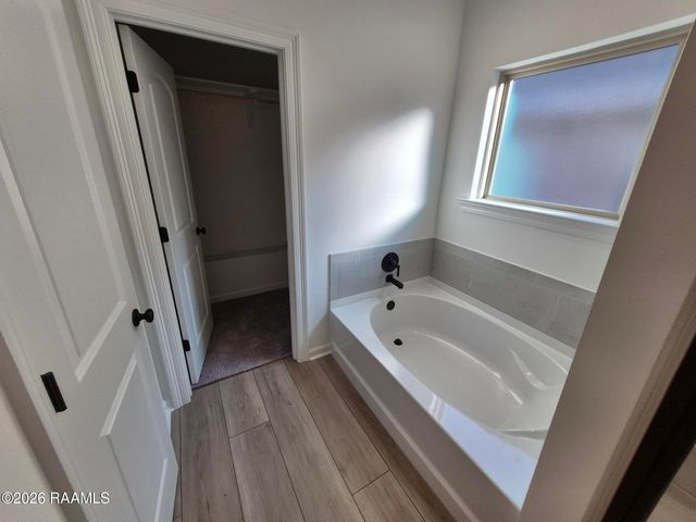 227 Wakely Court, Lafayette, LA 70506