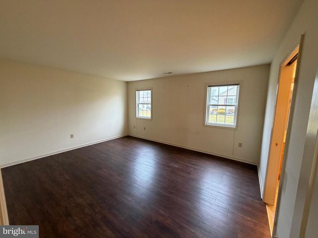 4 ROSEMONT DR, Myerstown, PA 17067