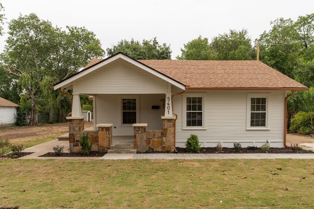 5401 Baylor Avenue, River Oaks, TX 76114