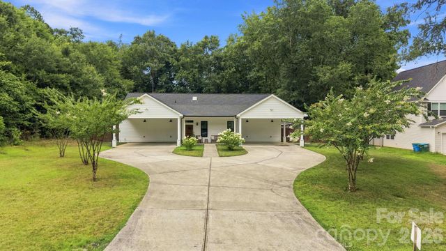 4515 Lindsay Lane, Matthews, NC 28105