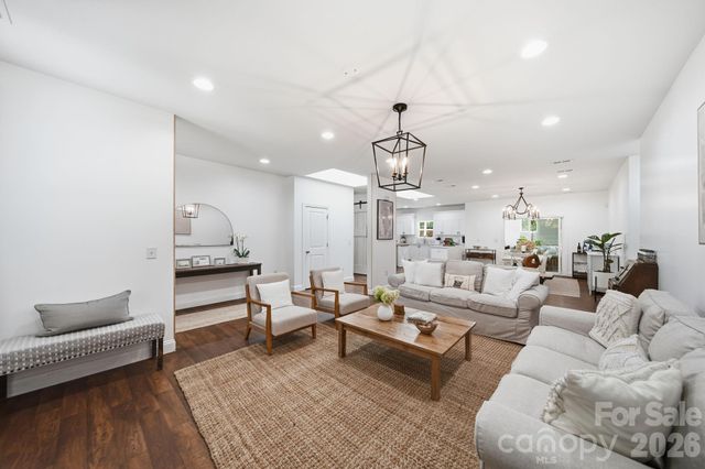 4515 Lindsay Lane, Matthews, NC 28105
