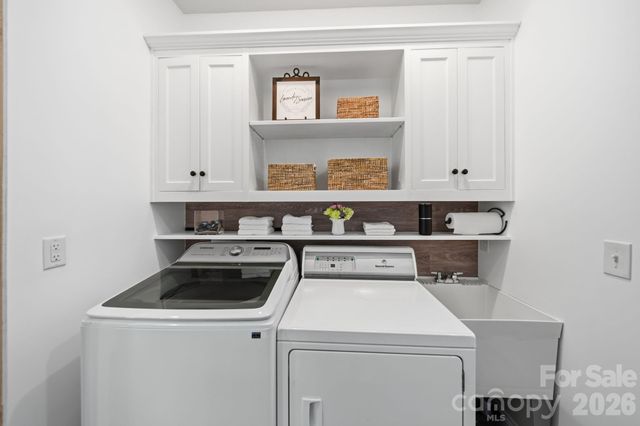 4515 Lindsay Lane, Matthews, NC 28105