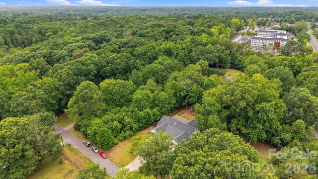 4515 Lindsay Lane, Matthews, NC 28105