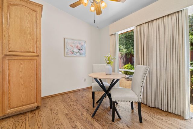 1412 Love Way, Auburn, CA 95603