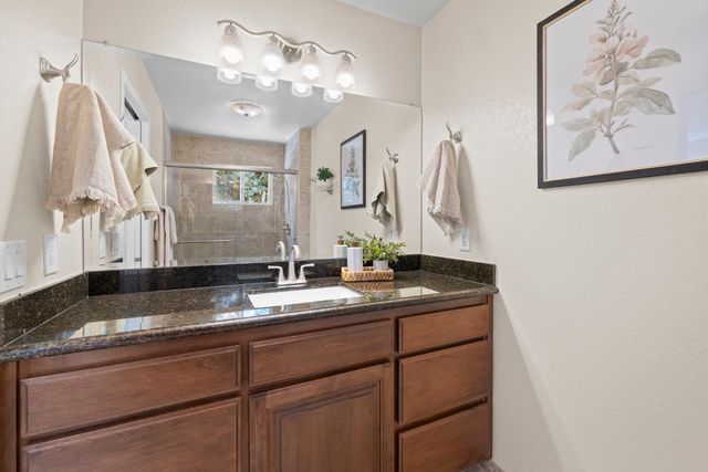 1412 Love Way, Auburn, CA 95603