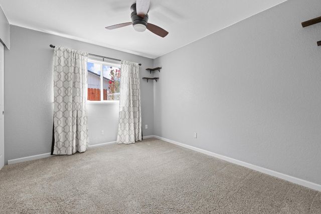 1412 Love Way, Auburn, CA 95603
