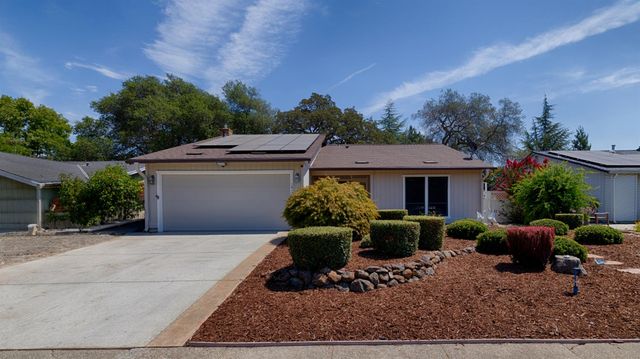 1412 Love Way, Auburn, CA 95603