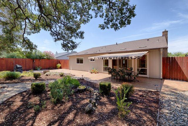 1412 Love Way, Auburn, CA 95603