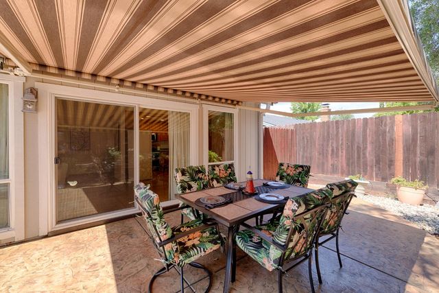 1412 Love Way, Auburn, CA 95603