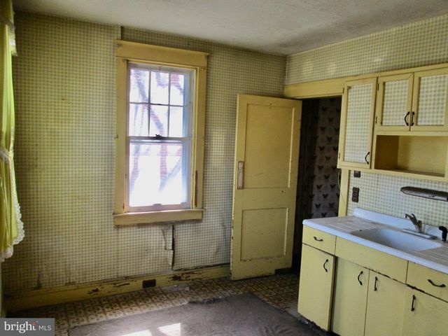 431 RAYMOND ST, Reading, PA 19605