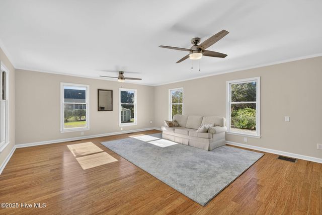 410 John S Mosby Drive, Wilmington, NC 28412