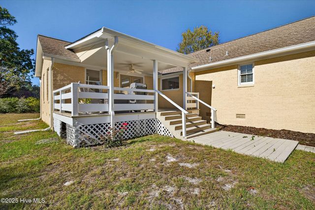 410 John S Mosby Drive, Wilmington, NC 28412