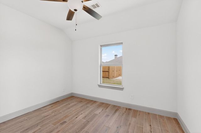 906 Maxine Drive, Athens, TX 75751
