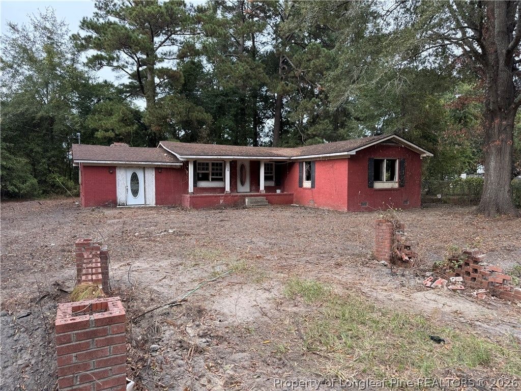 130 Wayne's Rd Road, Lumberton, NC 28358