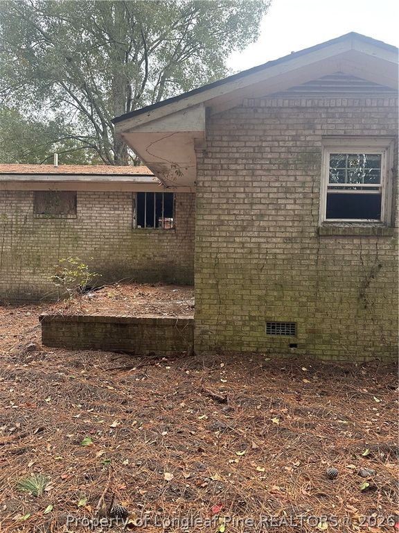 130 Wayne's Rd Road, Lumberton, NC 28358 — photo 2