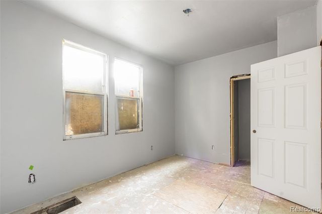 2980 Baldwin Street, Detroit, MI 48214