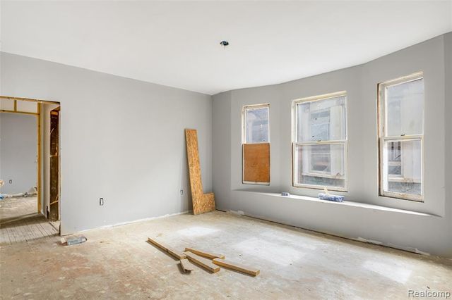 2980 Baldwin Street, Detroit, MI 48214