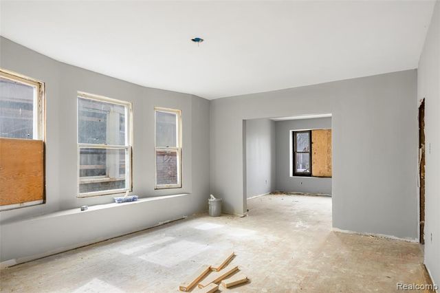 2980 Baldwin Street, Detroit, MI 48214