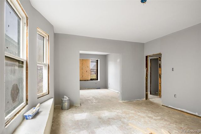 2980 Baldwin Street, Detroit, MI 48214