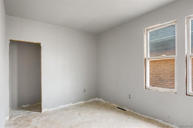 2980 Baldwin Street, Detroit, MI 48214