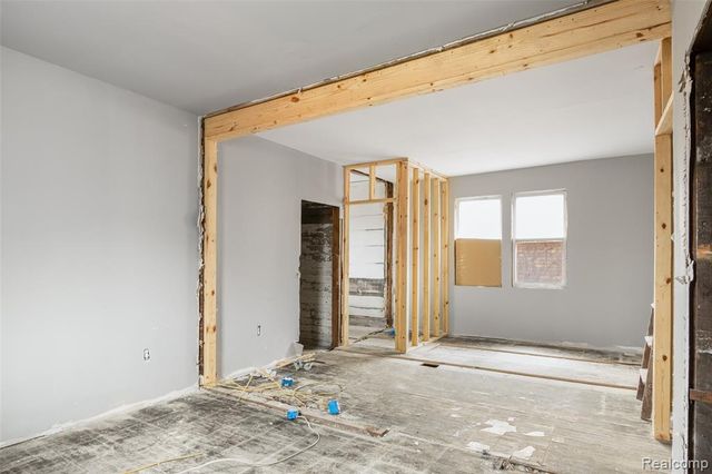 2980 Baldwin Street, Detroit, MI 48214