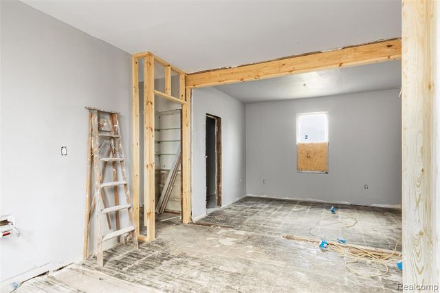 2980 Baldwin Street, Detroit, MI 48214