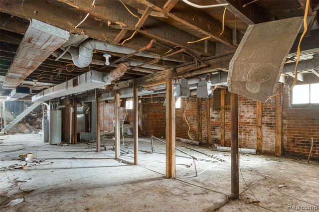 2980 Baldwin Street, Detroit, MI 48214