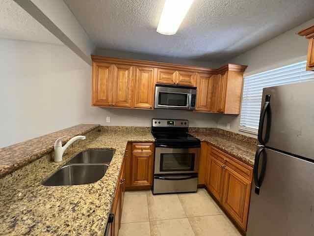 1700 Windorah Way E, West Palm Beach, FL 33411