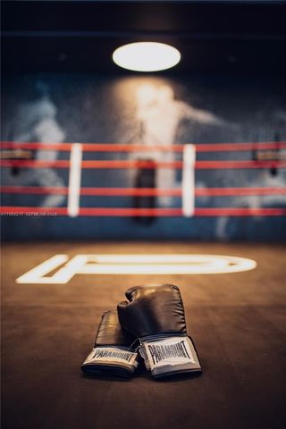 851 NE 1st Ave 205, Miami, FL 33132