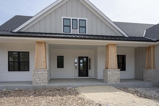 624 Green Bay ROAD, Thiensville, WI 53092