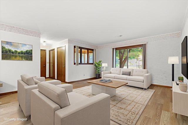 2816 MELODY LN, Columbia, MO 65203