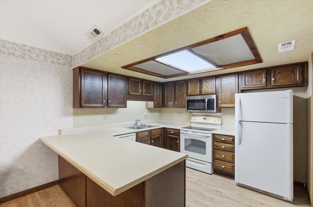 2816 MELODY LN, Columbia, MO 65203