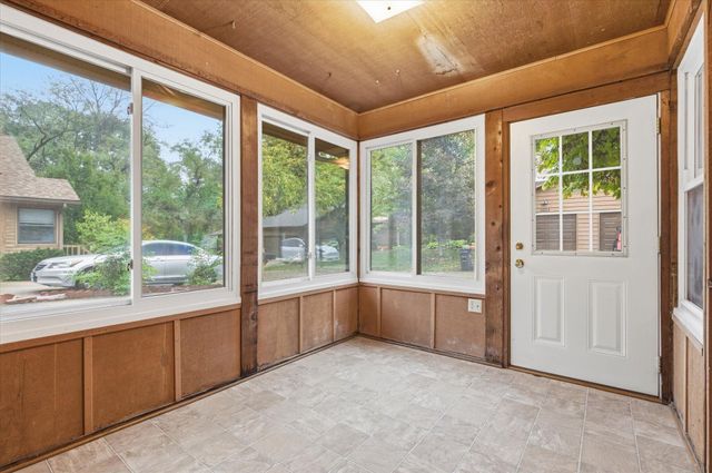 2816 MELODY LN, Columbia, MO 65203