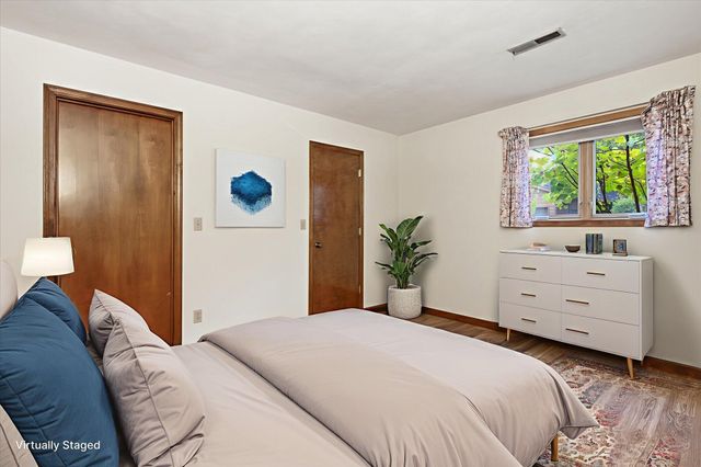 2816 MELODY LN, Columbia, MO 65203