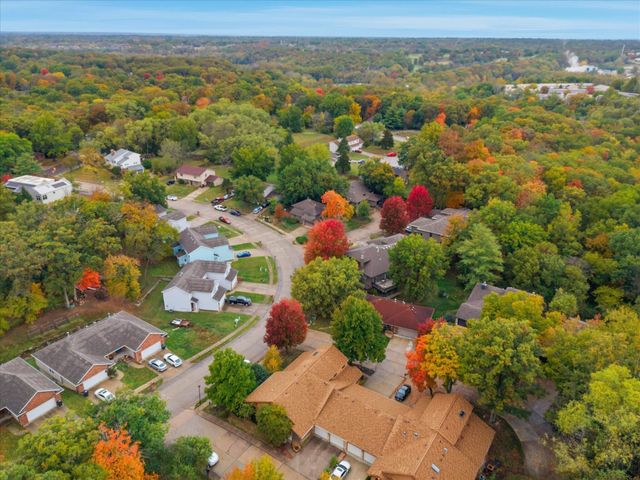 2816 MELODY LN, Columbia, MO 65203