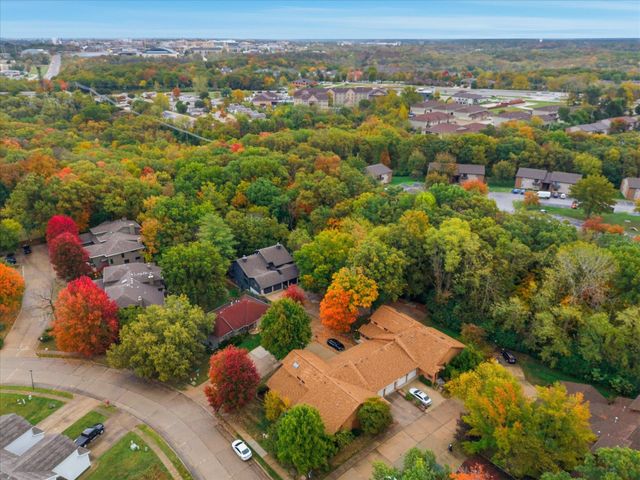 2816 MELODY LN, Columbia, MO 65203