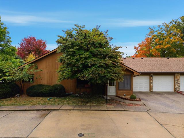 2816 MELODY LN, Columbia, MO 65203