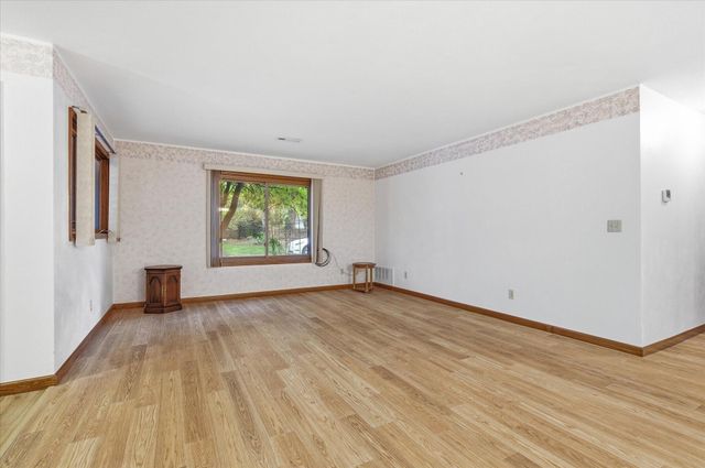 2816 MELODY LN, Columbia, MO 65203