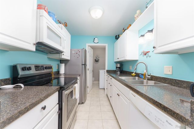 722 Griswold Street 8, Howell, MI 48843