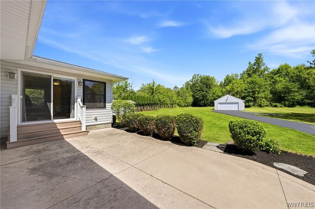 5495 Irish Road, Pendleton, NY 14120