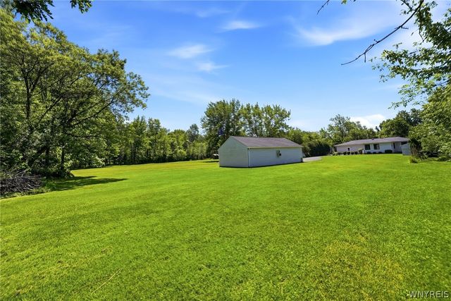 5495 Irish Road, Pendleton, NY 14120