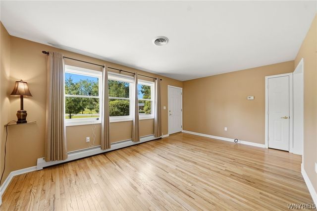 5495 Irish Road, Pendleton, NY 14120