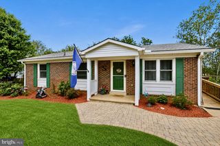114 GOVERNORS DR SW, Leesburg, VA 20175