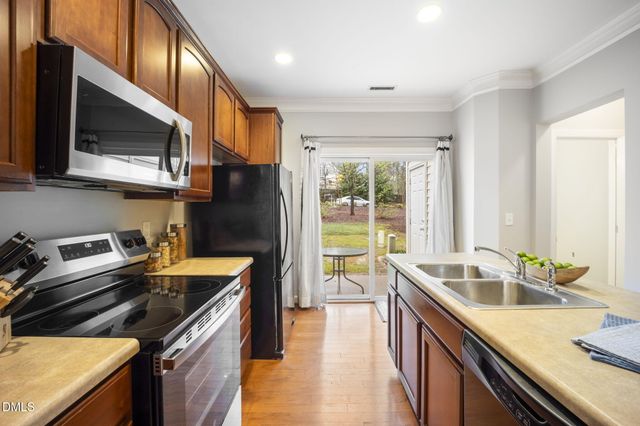 8823 Orchard Grove Way, Raleigh, NC 27612