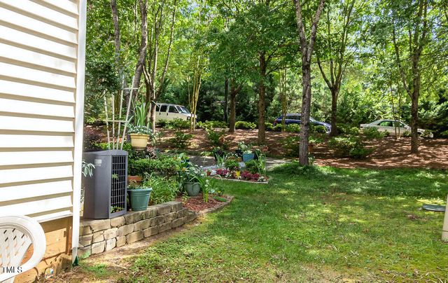 8823 Orchard Grove Way, Raleigh, NC 27612