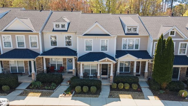 8823 Orchard Grove Way, Raleigh, NC 27612
