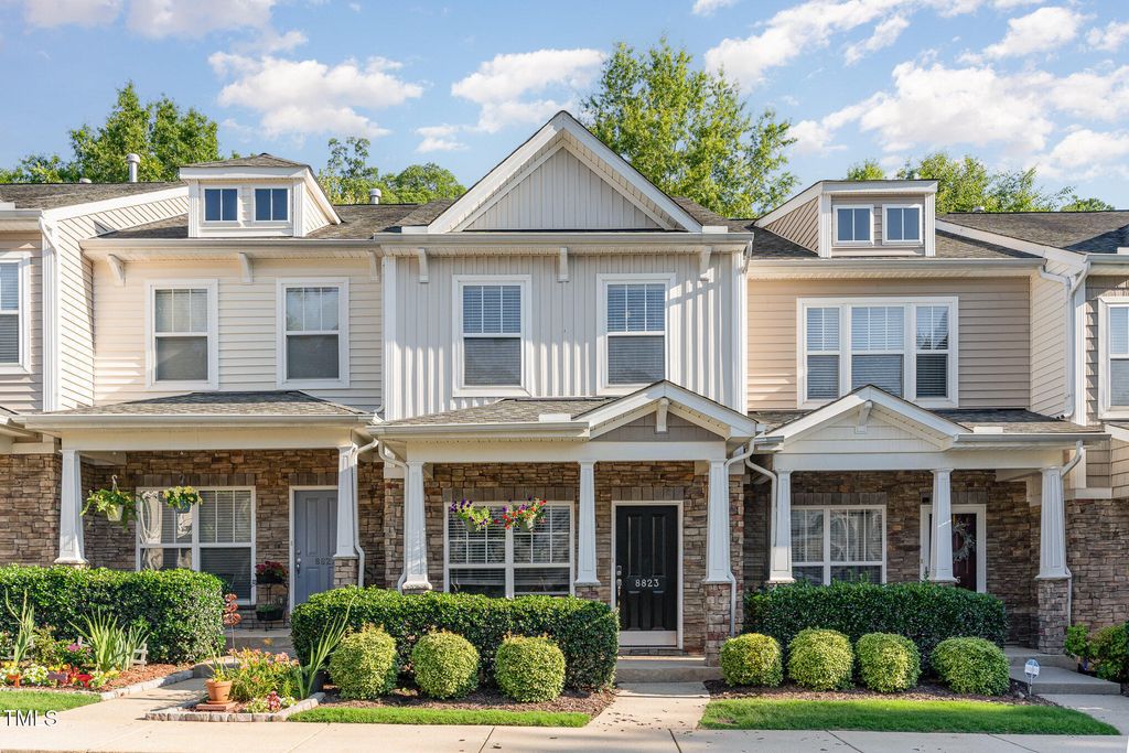 8823 Orchard Grove Way, Raleigh, NC 27612